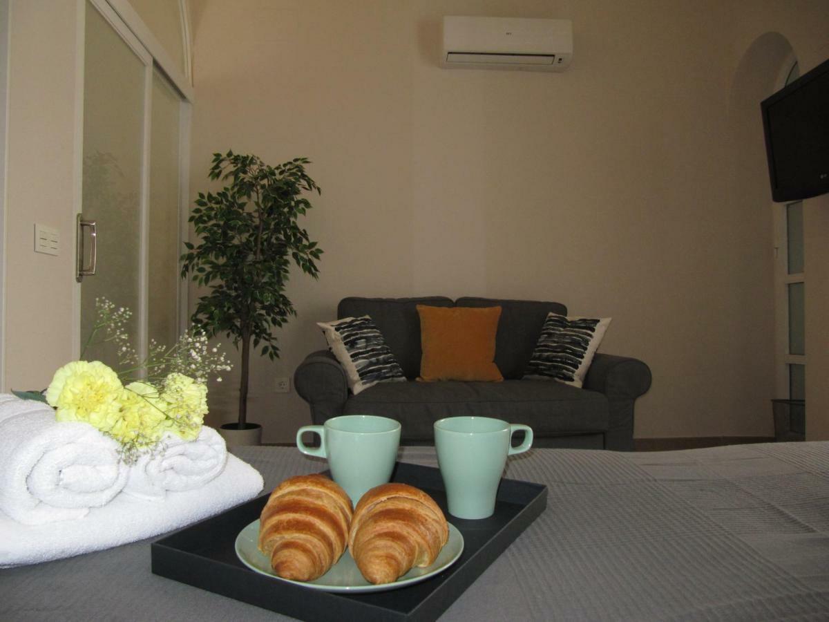 Life Apartments Guadalete Jerez de la Frontera Exterior photo
